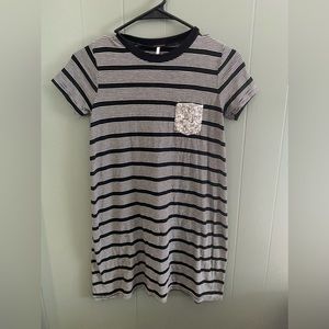 Girls T-Shirt Dress - Medium